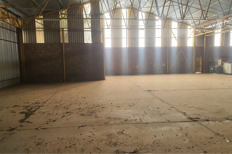 To Let commercial Property for Rent in Perseverance Industrial Eastern Cape